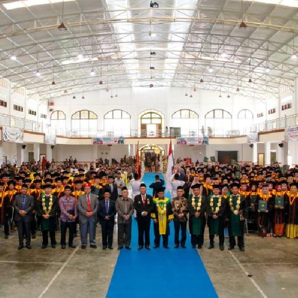 Foto Wisuda STAI Raudhatul Ulum